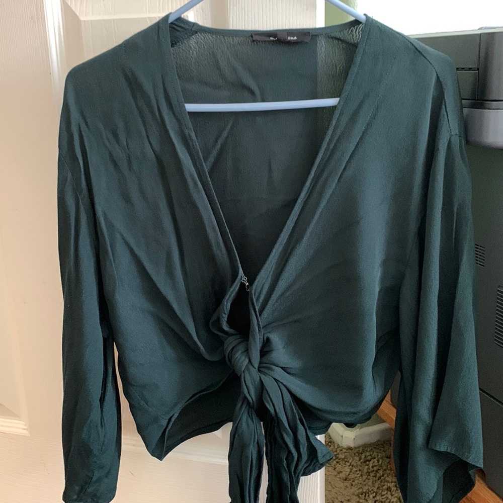 Cute dark green pullover